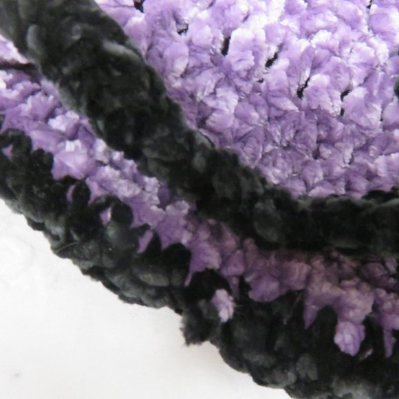 LUSCIOUS HAND CROCHETED HAT w REMOVABLE FLOWER - Picture 6 of 11